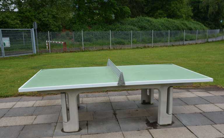 Tischtennisplatte Freibad Wertheim